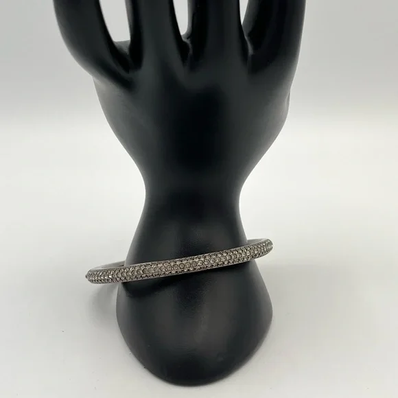 Nadri Gunmetal Tone Crystal Pavé Hinged Bangle Bracelet Mint - Picture 2 of 9
